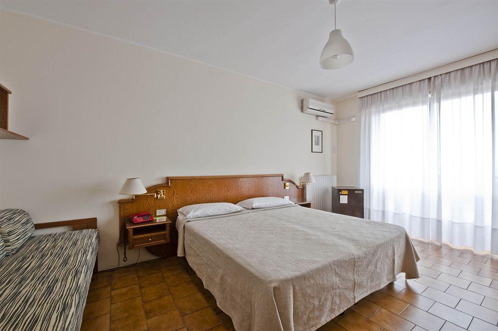 Hotel Residence Sogno Novara Kültér fotó