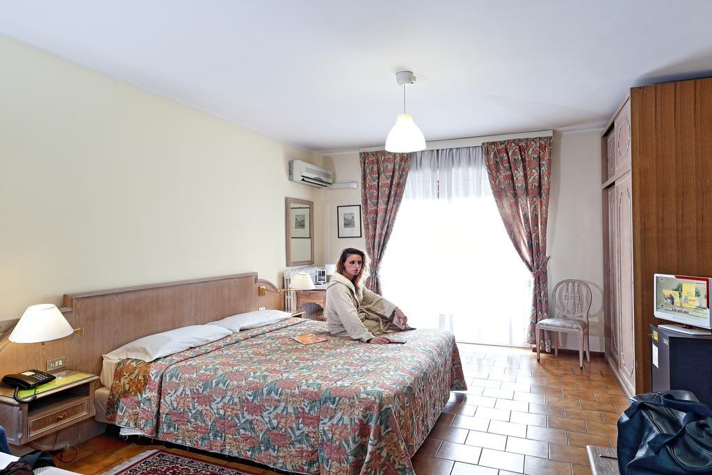 Hotel Residence Sogno Novara Kültér fotó