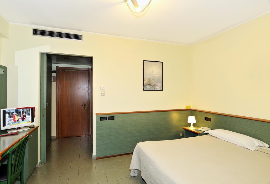 Hotel Residence Sogno Novara Kültér fotó